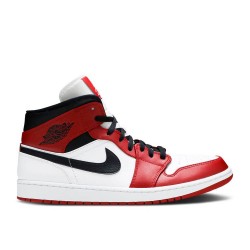 AIR JORDAN 1 MID CHICAGO  Boty 54724 173