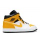 AIR JORDAN 1 MID UNIVERSITY GOLD  Boty 554724 170