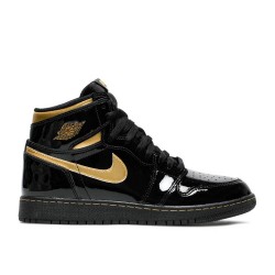 AIR JORDAN 1 RETRO HIGH OG BLACK METALLIC GOLD  Boty 555088 032