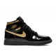 AIR JORDAN 1 RETRO HIGH OG BLACK METALLIC GOLD  Boty 555088 032