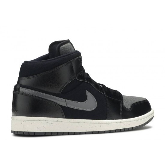 AIR JORDAN 1 RETRO MID SE WINTERIZED  Boty 852542 001