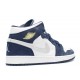 AIR JORDAN 1 RETRO MIDNIGHT NAVY  Boty 136065 101