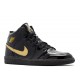 AIR JORDAN 1 RETRO PL METALLIC GOLD 2003  Boty 136085 070