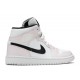 WMNS AIR JORDAN 1 MID BARELY ROSE  Boty bq6472 500