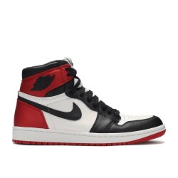 WMNS AIR JORDAN 1 RETRO HIGH SATIN BLACK TOE  Boty cd0461 016